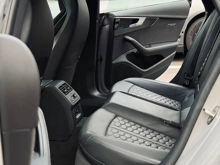 Audi RS 5 2023 2023款 RS 5 2.9T Sportback 暗金版