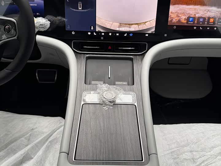 Aito M9 2025 2025款 纯电 Ultra版 100kWh 5座版