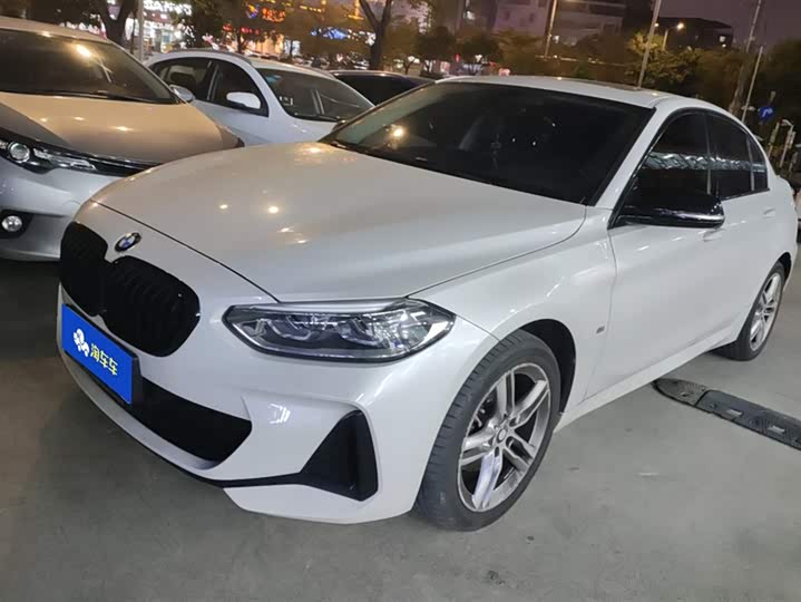 BMW 1 Series 2023 2023款 120i M运动曜夜版