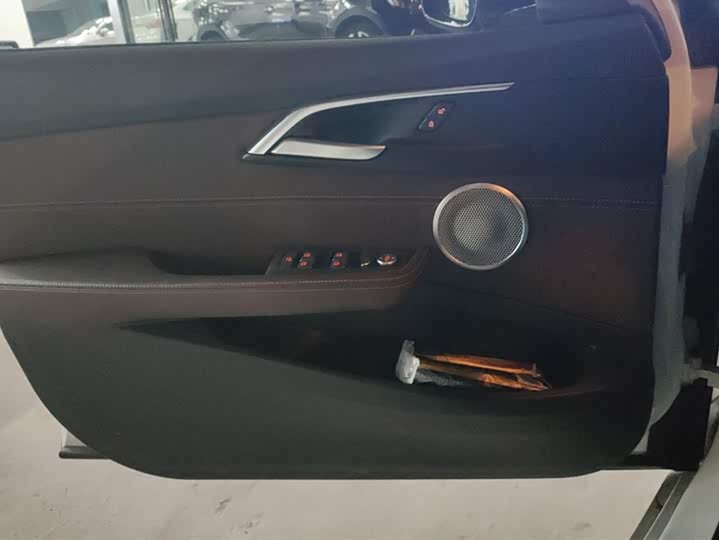 BMW 1 Series 2023 2023款 120i M运动曜夜版