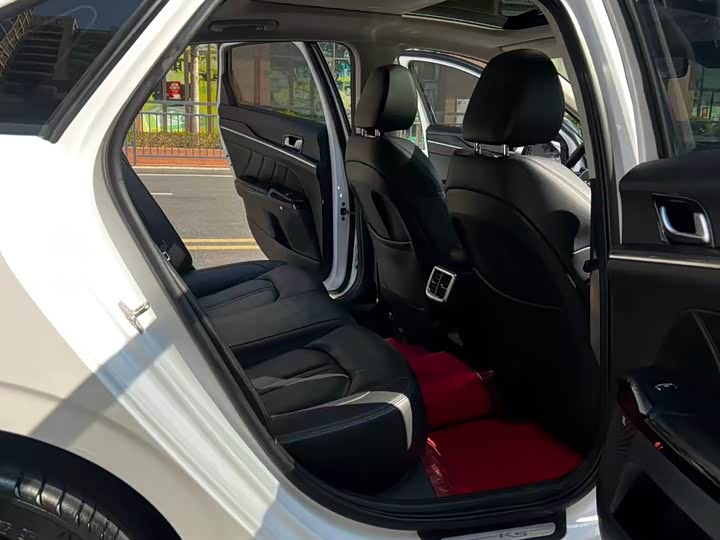 Kia K5 2021 2021款 380T GT-Line 旗舰版