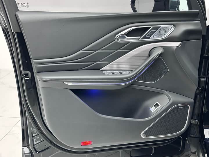 Hongqi HS7 2023 2023款 2.0T 自动四驱旗领版 六座