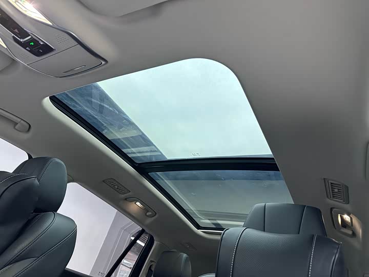 Hongqi HS7 2023 2023款 2.0T 自动四驱旗领版 六座