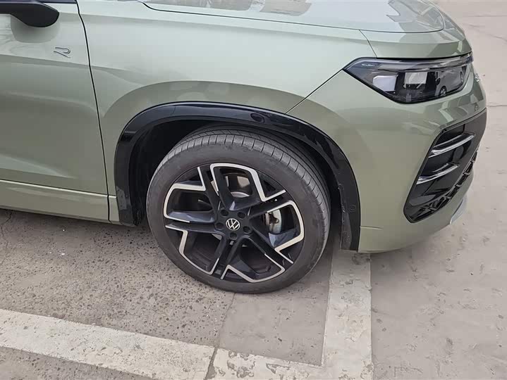 Volkswagen Tayron 2025 2025款 探岳L 380TSI 四驱豪华Easy包