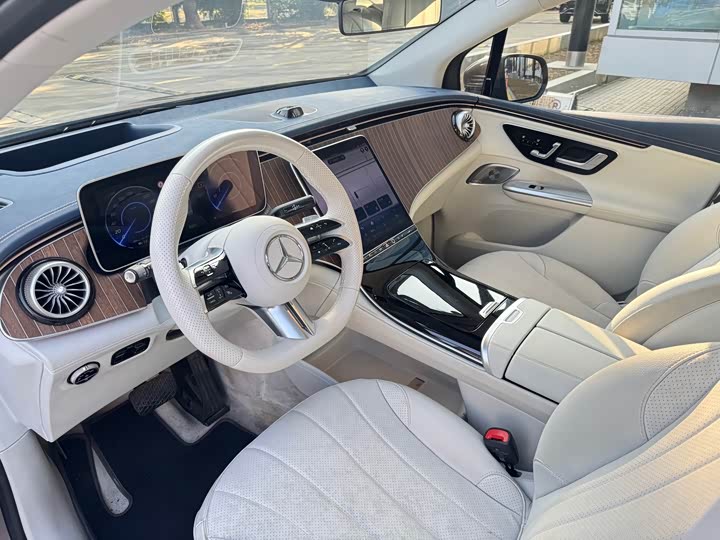 Mercedes-Benz EQE SUV 2023 2023款 350 4MATIC 豪华版