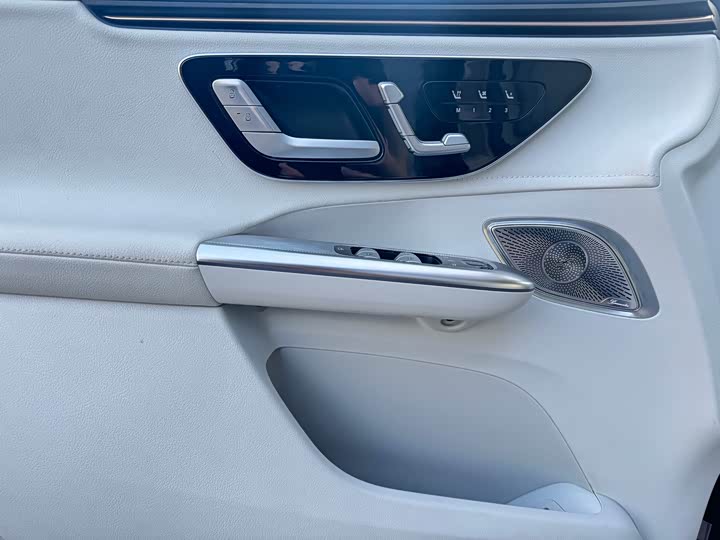 Mercedes-Benz EQE SUV 2023 2023款 350 4MATIC 豪华版