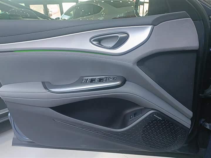 BYD Seal 07 DM-i Hybrid 2025 2025款 DM-i 1.5L 125km 尊贵型