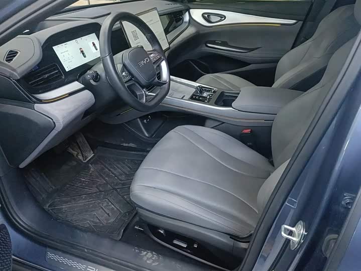 BYD Seal 07 DM-i Hybrid 2025 2025款 DM-i 1.5L 125km 尊贵型