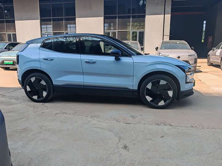 Volvo EX30 2025 2025款 后驱长续航版 Plus