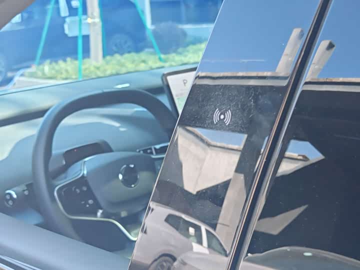 Volvo EX30 2025 2025款 后驱长续航版 Plus