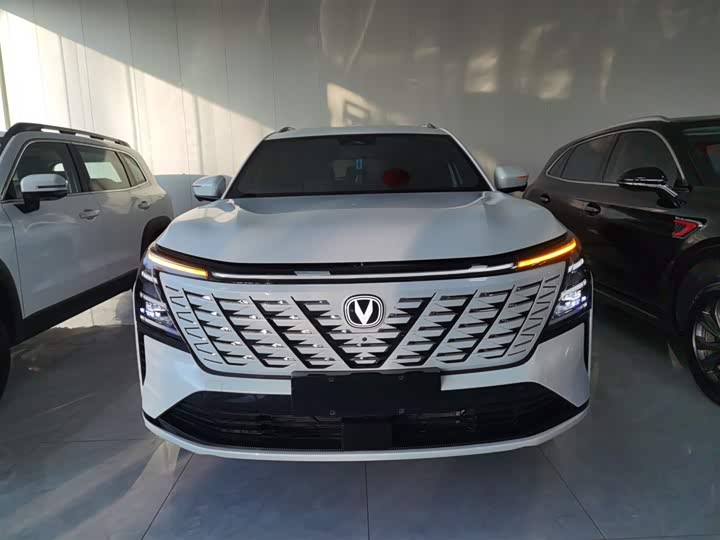 Changan CS75 Plus 2025 2025款 第四代 UItra 2.0T 新蓝鲸 智慧劲擎型