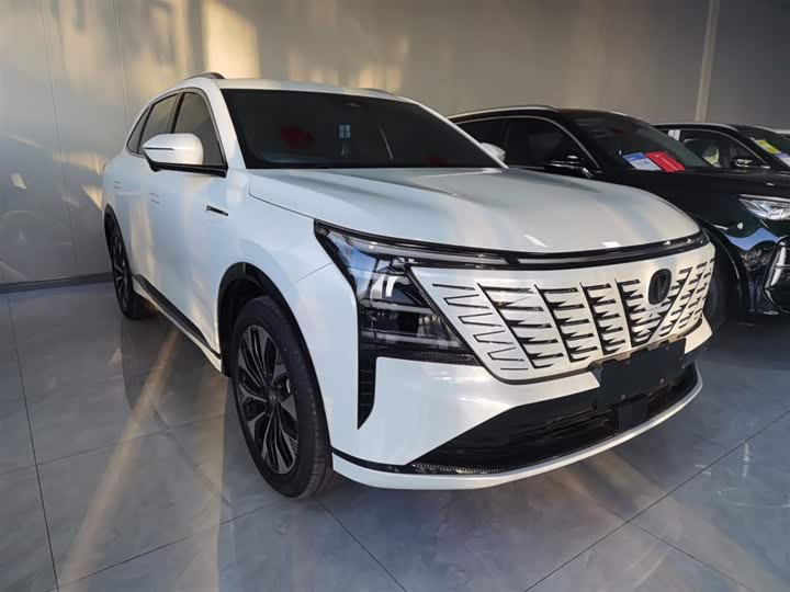 Changan CS75 Plus 2025 2025款 第四代 UItra 2.0T 新蓝鲸 智慧劲擎型