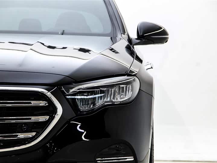 Mercedes-Benz E-Class 2025 2025款 E 300 L 豪华型