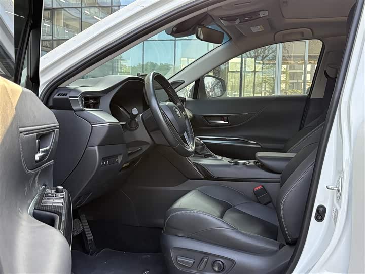 Toyota Venza 2023 2023款 2.0L CVT两驱尊贵版