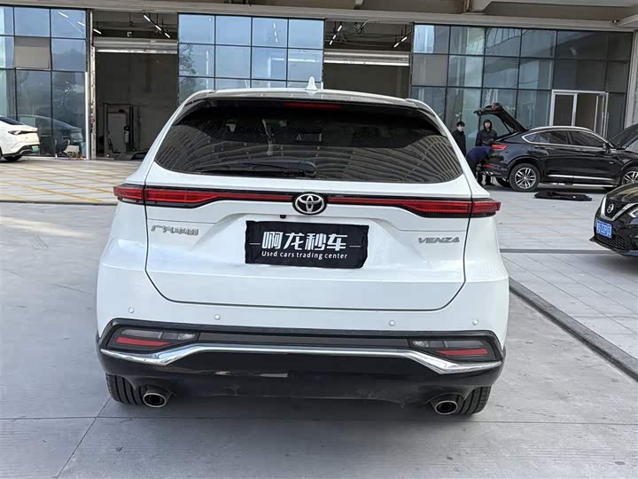 Toyota Venza 2023 2023款 2.0L CVT两驱尊贵版