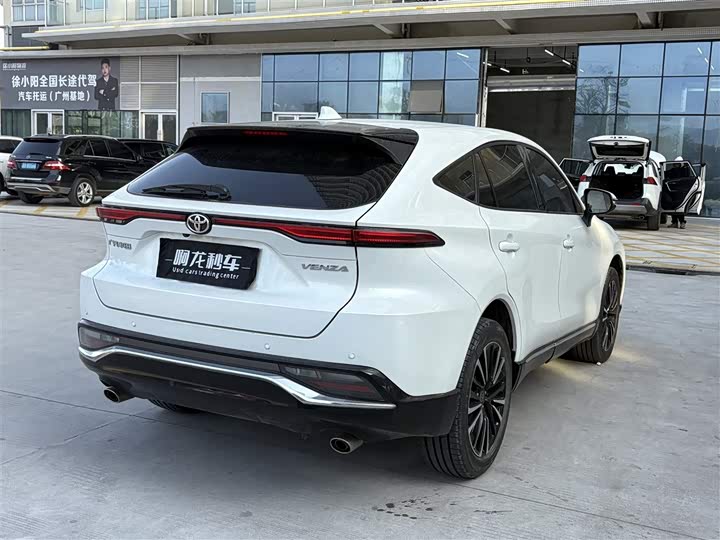 Toyota Venza 2023 2023款 2.0L CVT两驱尊贵版