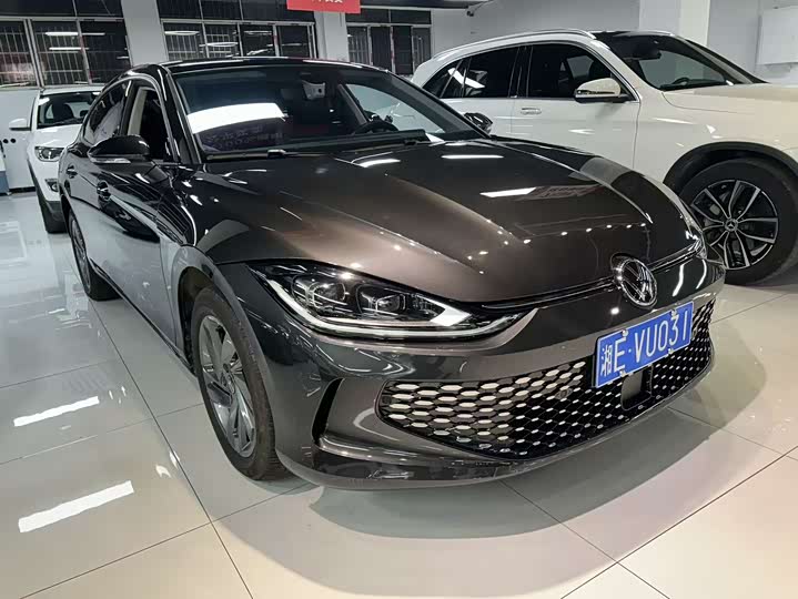 Volkswagen Lamando L 2024 2024款 凌渡L 280TSI DSG炫辣版