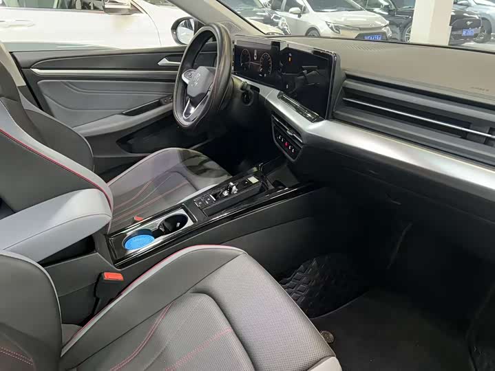 Volkswagen Lamando L 2024 2024款 凌渡L 280TSI DSG炫辣版