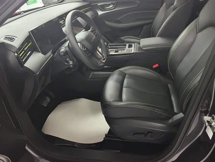 Roewe RX5 2023 2023款 PLUS 330TGI 自动领潮智享版