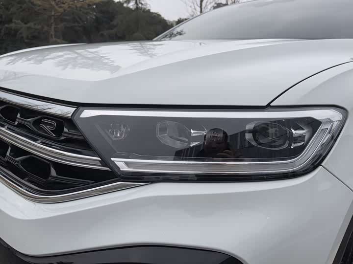 Volkswagen T-Roc 2024 2024款 300TSI DSG两驱辰光版