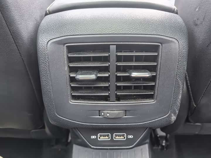 Volkswagen T-Roc 2024 2024款 300TSI DSG两驱辰光版