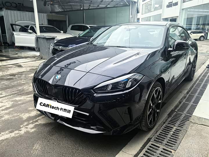 BMW 2 Series 2025 2025款 225L M运动曜夜套装
