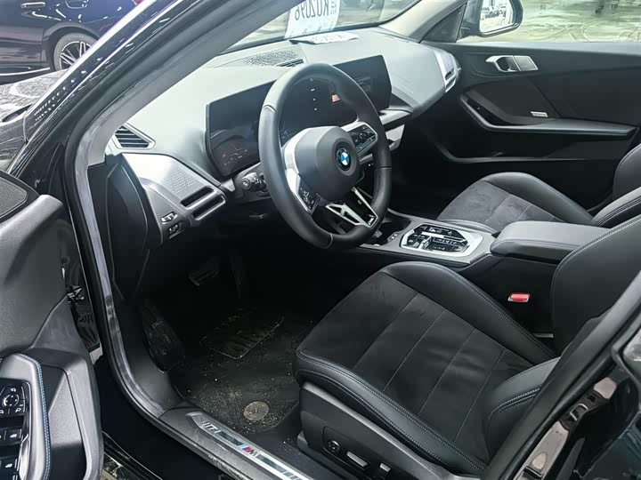 BMW 2 Series 2025 2025款 225L M运动曜夜套装