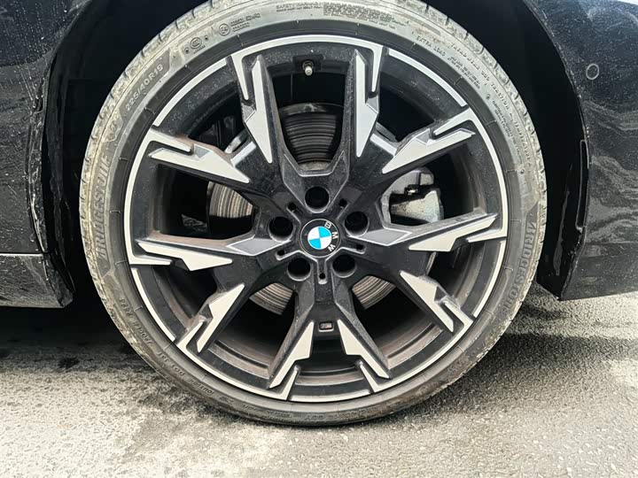 BMW 2 Series 2025 2025款 225L M运动曜夜套装