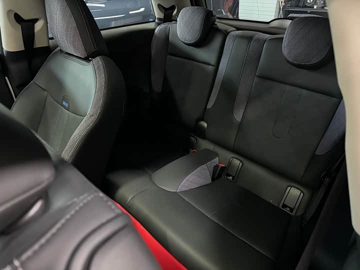 Mini Mini 2025 2025款 1.5T COOPER 经典派