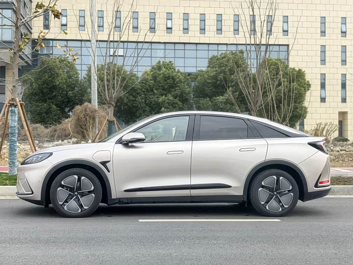 BAIC Arcfox Alpha S6 2025 2025款 735MAX 160kW