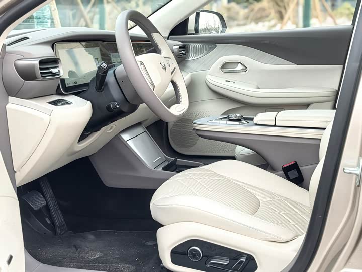 BAIC Arcfox Alpha S6 2025 2025款 735MAX 160kW