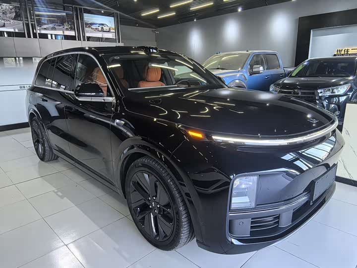 LiXiang L9 2025 2025款 Ultra 智能焕新版