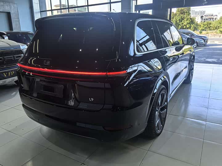 LiXiang L9 2025 2025款 Ultra 智能焕新版