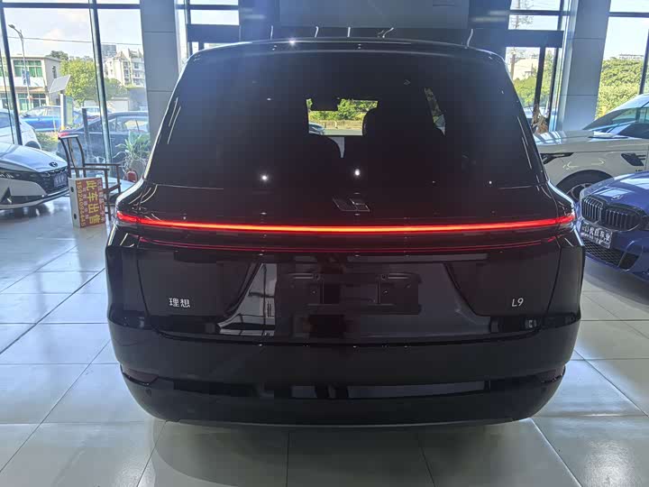 LiXiang L9 2025 2025款 Ultra 智能焕新版