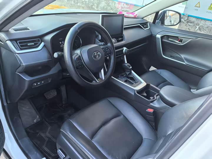 Toyota RAV4 2024 2024款 2.0L CVT两驱风尚版
