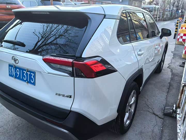 Toyota RAV4 2024 2024款 2.0L CVT两驱风尚版
