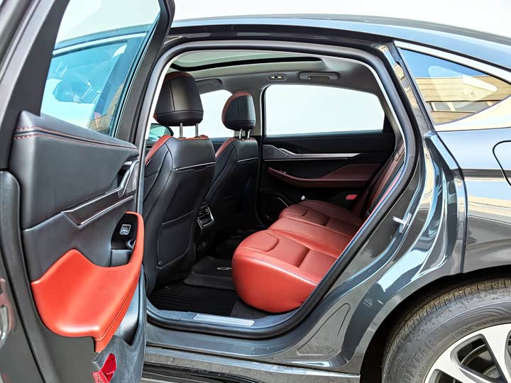 Lincoln Z (Zephyr) 2025 2025款 2.0T 尊尚版