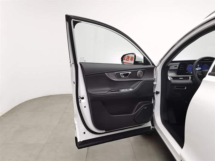 Chery Tiggo 8 Pro 2025 2025款 290T 两驱豪华版