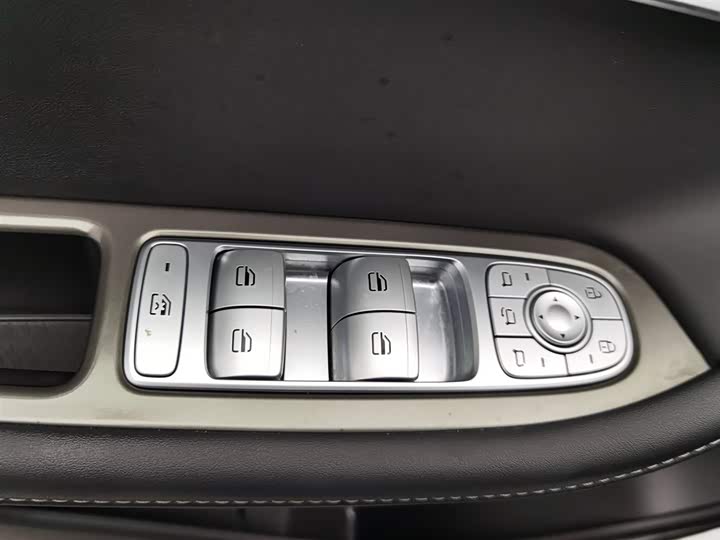 Chery Tiggo 8 Pro 2025 2025款 290T 两驱豪华版