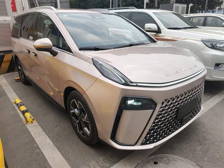 Maxus G70 2024 2024款 2.0T 自动旗舰版 7座