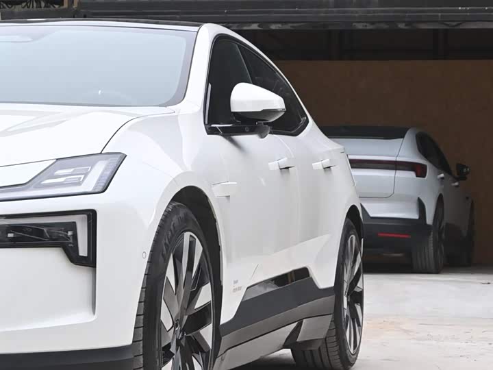 Polestar 4 2024 2024款 双电机长续航PLUS 双星互联版