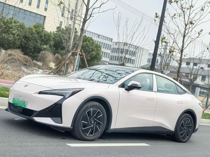 BAIC Arcfox Alpha S5 2025 2025款 560PRO 185kW