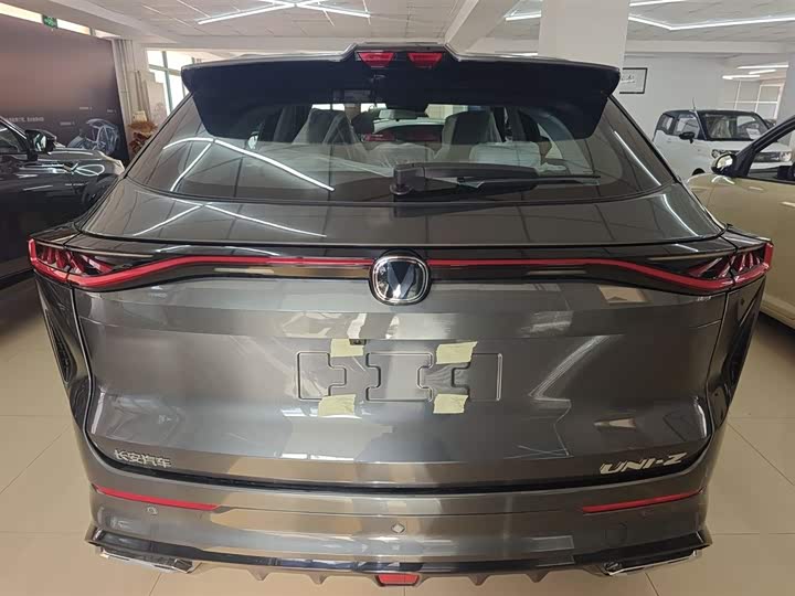 Changan UNI-Z Hybrid 2025 2025款 智慧新蓝鲸 125km 战舰+