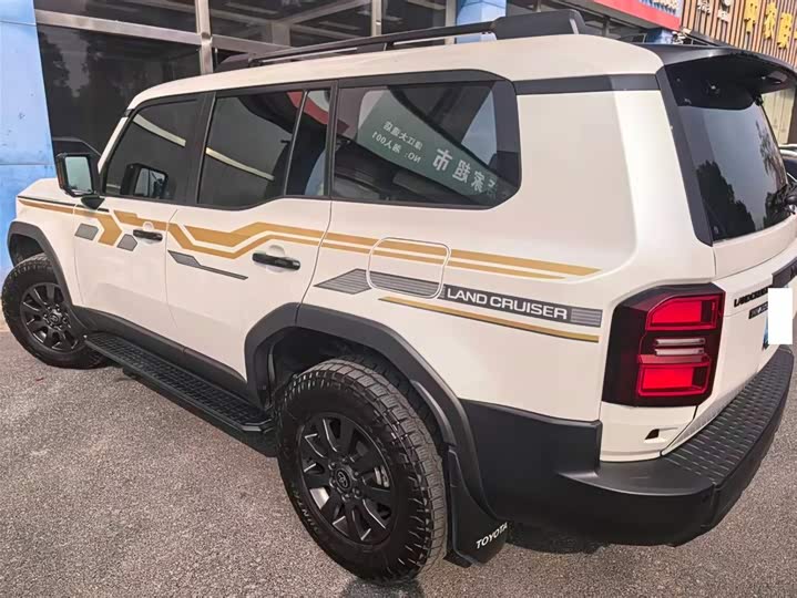 Toyota Prado 2024 2024款 2.4T 悍野WX版 6座