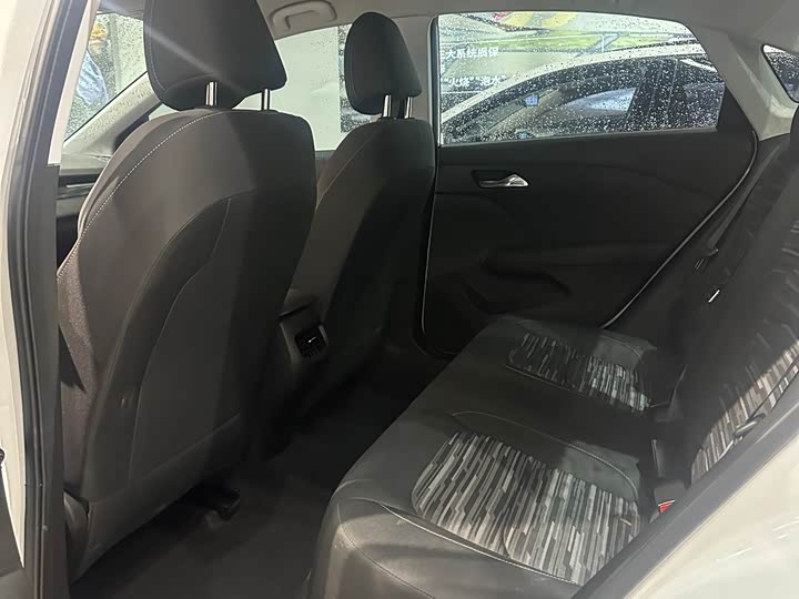 Chevrolet Monza 2024 2024款 1.5L 双离合乐享版