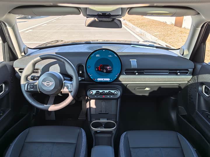 Mini Mini 2025 2025款 1.5T COOPER 经典派 五门版