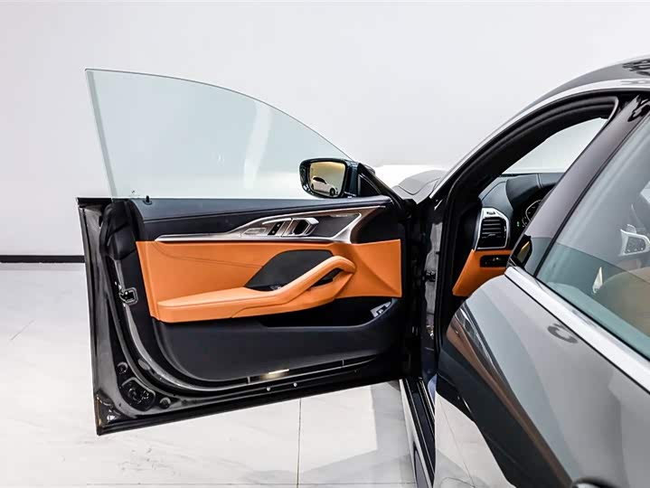 BMW 8 Series 2022 2022款 840i 四门轿跑车 M运动套装