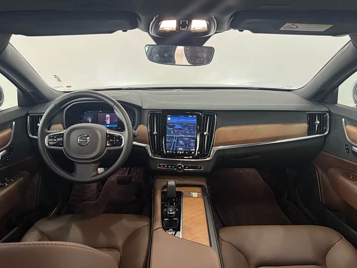 Volvo S90 2025 2025款 B5 智逸豪华版