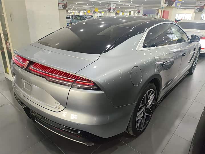 BYD Yangwang U7 2025 2025款 EV 四座旗舰版