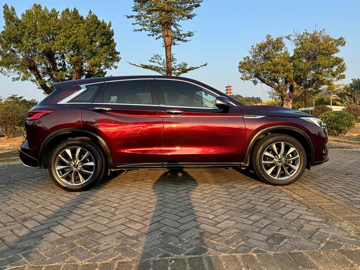 Infiniti QX50 2020 2020款 2.0T 两驱菁英版
